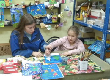 Развитие творчеством: в Туле организовали занятия живописью для особенных детей